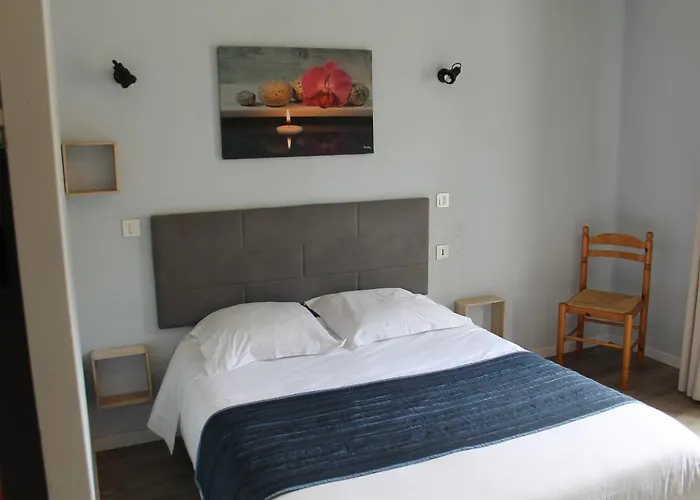 Logis Le Clément 2*
