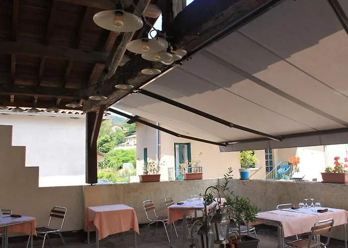 Hotel Logis Le Clément