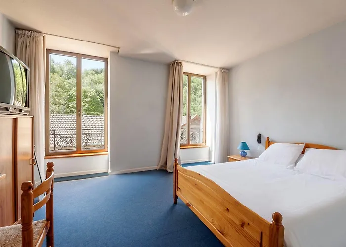 Hotel Logis Le Clément