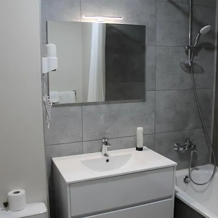 Hotell Logis Le Clement