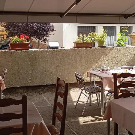 Hotel Restaurant Le Clément Saint-Clement-sur-Valsonne