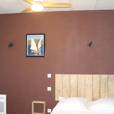 Hotel Restaurant Le Clement Saint-Clement-sur-Valsonne