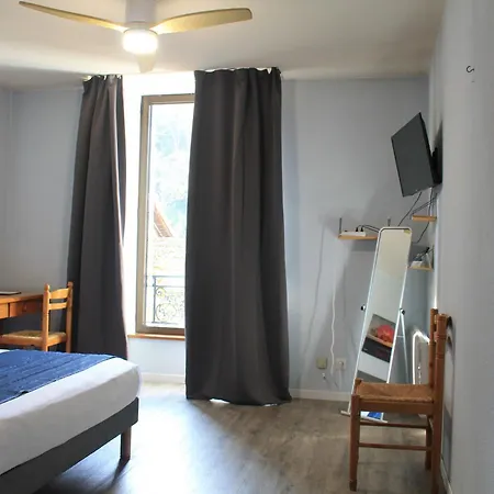 Logis Le Clement מלון Saint-Clement-sur-Valsonne